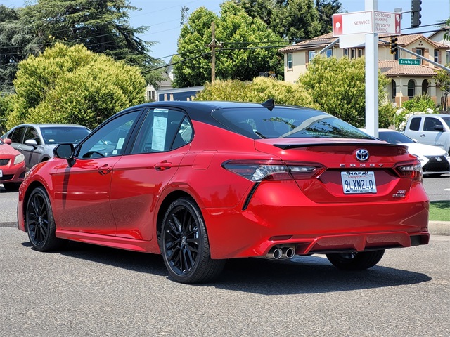 2024 Toyota Camry Hybrid XSE photo 8