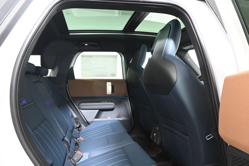 2025 Mini Countryman S ALL4 photo 16