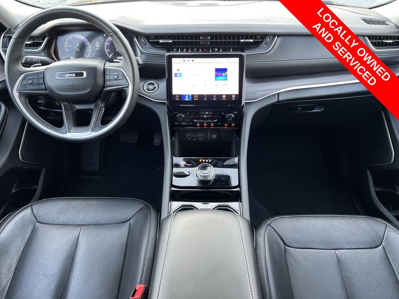 2022 Jeep Grand Cherokee Limited photo 2