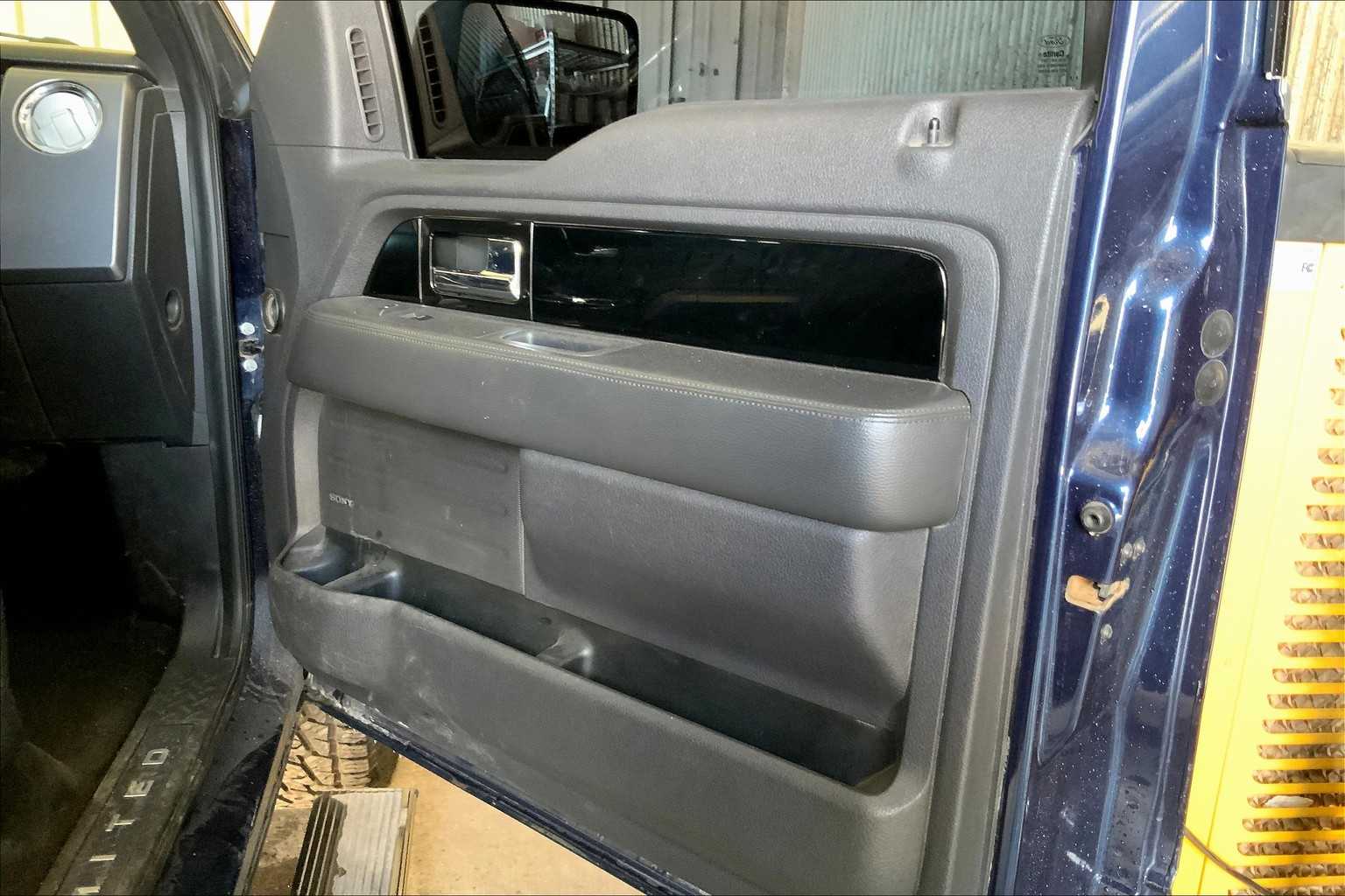 2014 Ford F-150 Limited photo 19