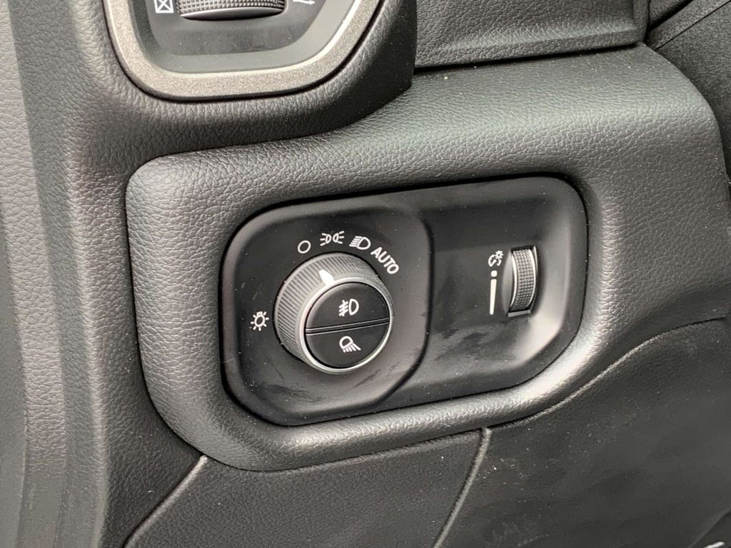 2025 Ram 2500 Tradesman photo 26