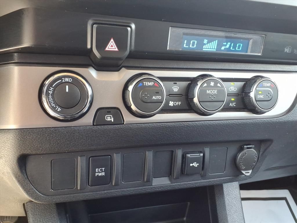 2023 Toyota Tacoma SR5 4x4 Double Cab photo 15