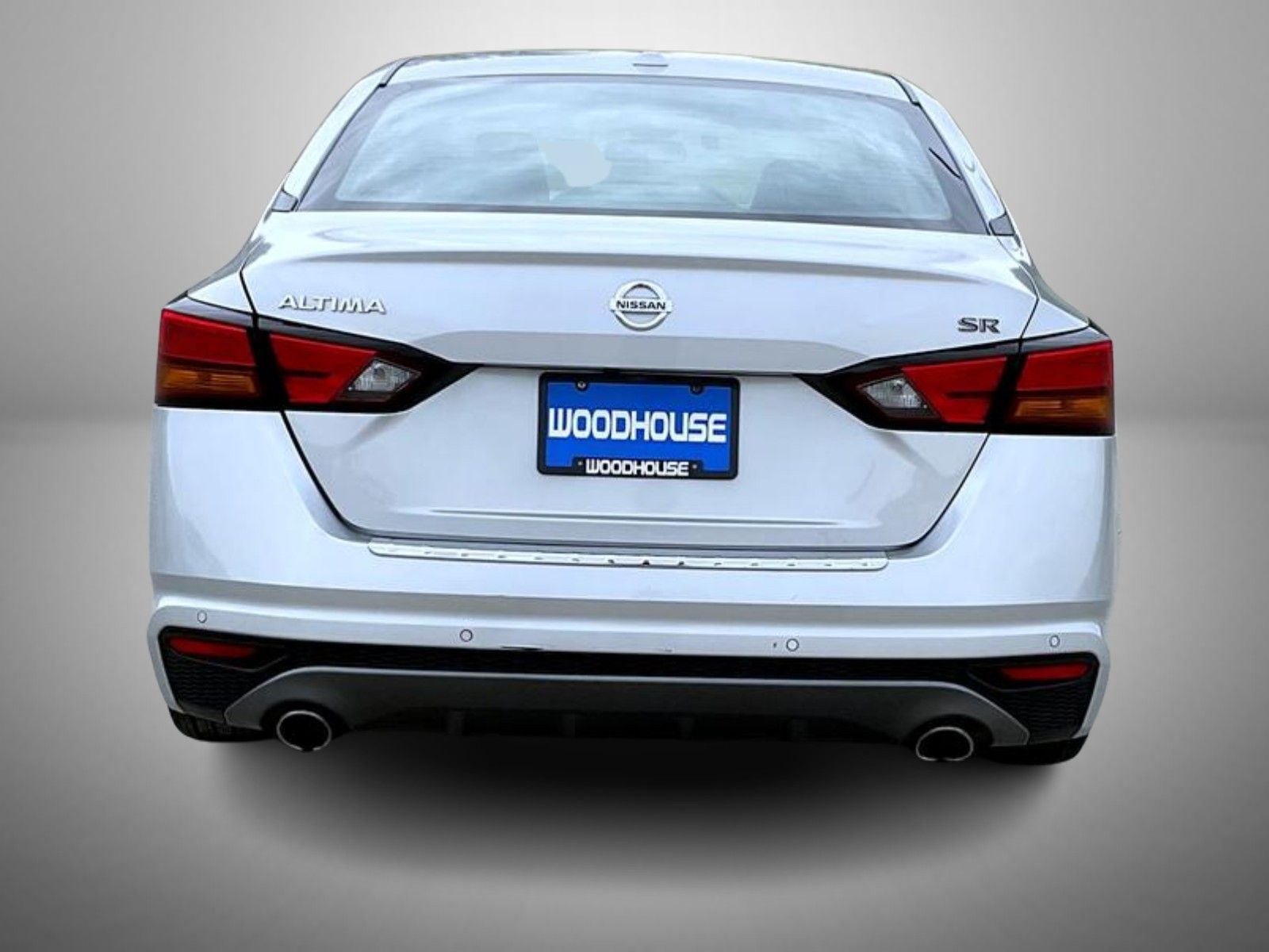 2022 Nissan Altima 2.5 SR photo 6