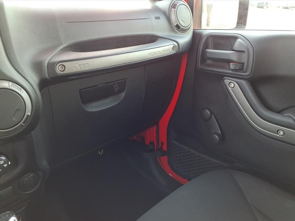 2016 JEEP WRANGLER - Image 14