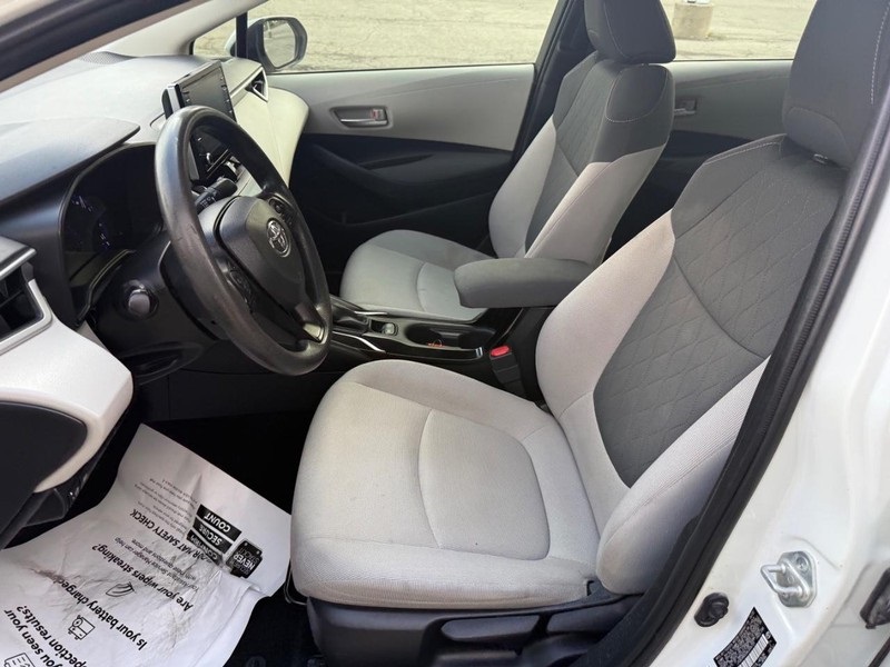2021 Toyota Corolla Hybrid LE photo 15