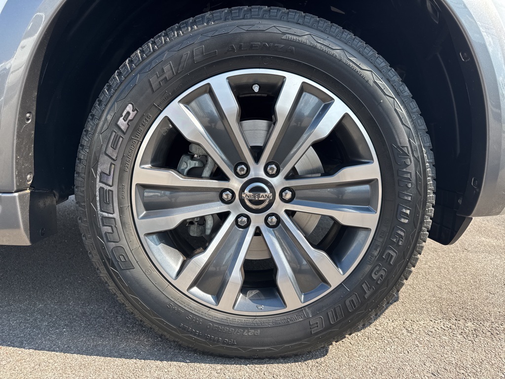 2019 Nissan Armada SL photo 11