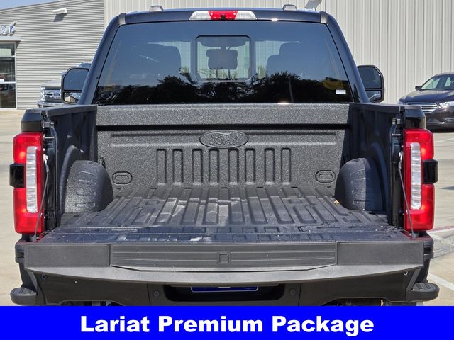 2026 Ford F-250 Lariat photo 9