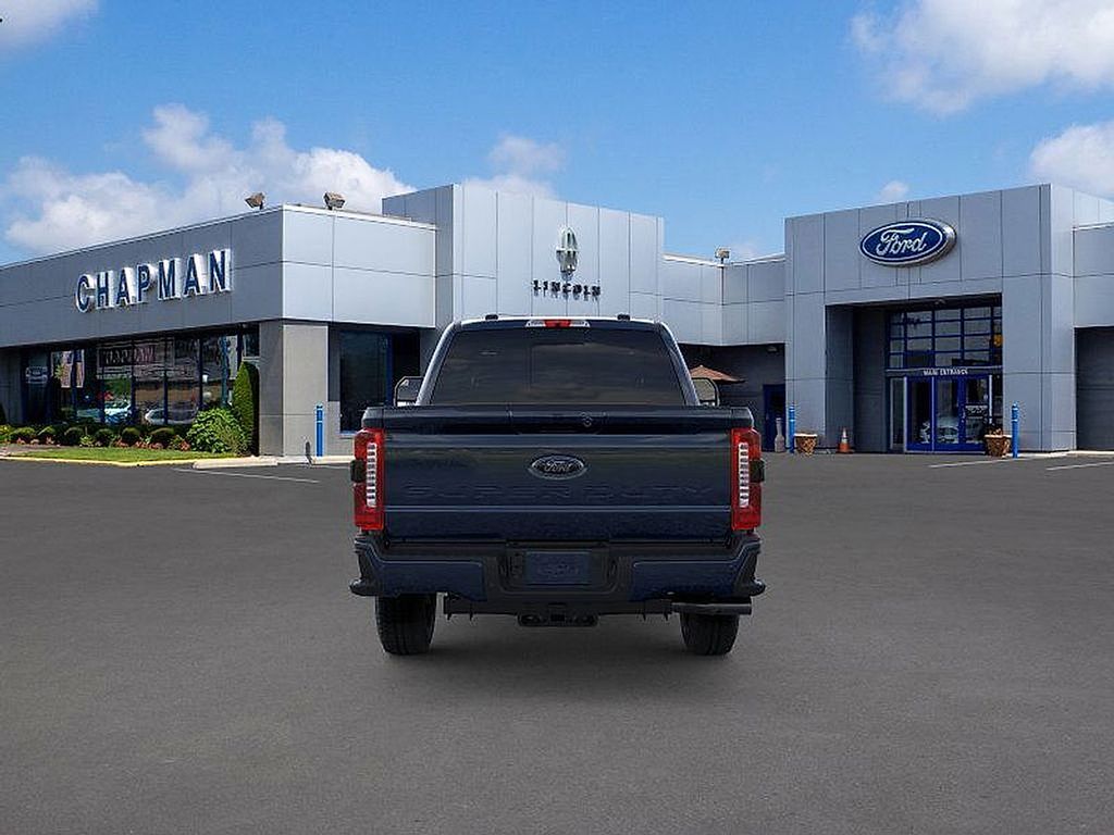 2025 Ford F-350 Lariat photo 4