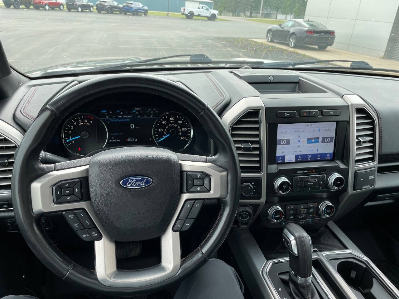 2019 Ford F-150 Platinum photo 14