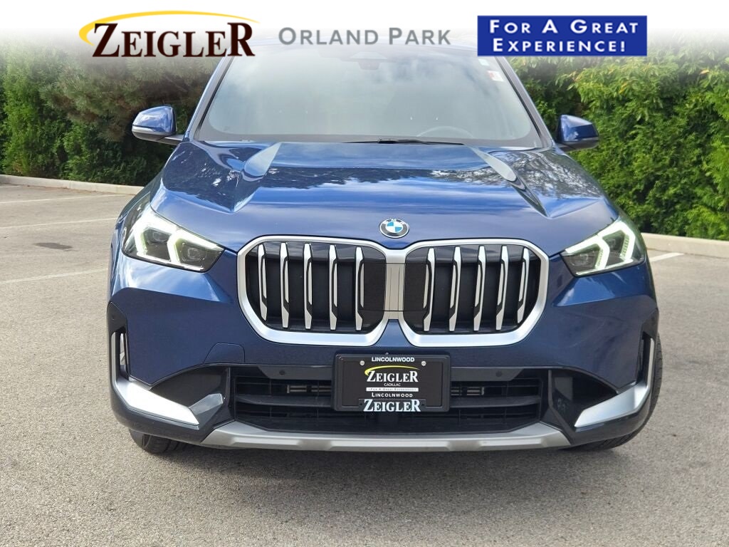 2025 BMW X1 28i's photo