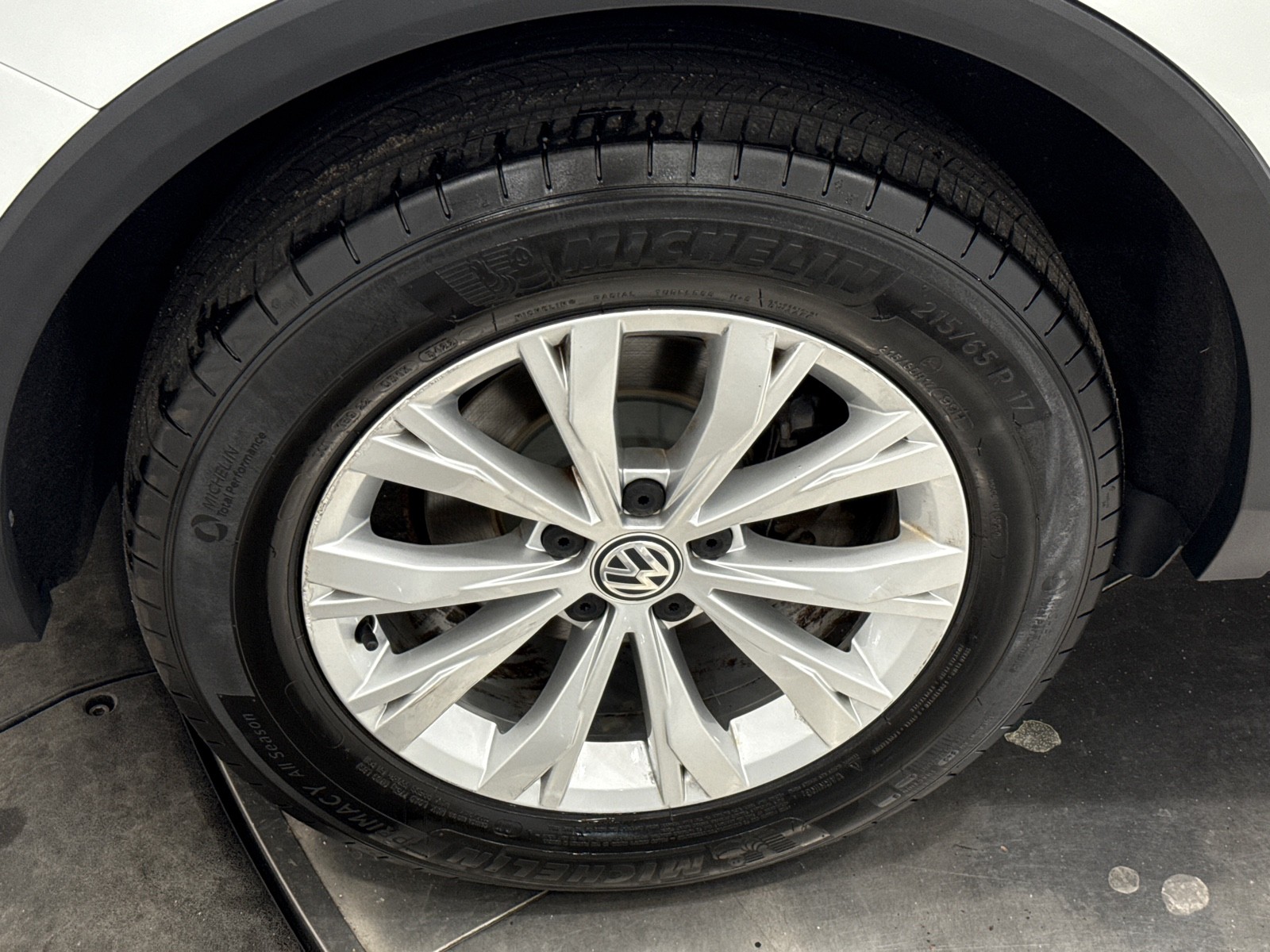 2018 Volkswagen Tiguan SE photo 46