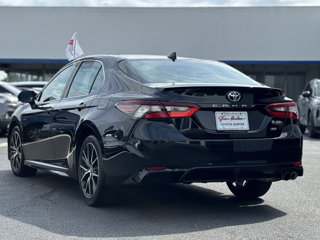 2023 Toyota Camry SE photo 3