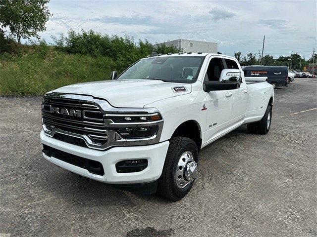 Certified 2025 RAM Ram 3500 Pickup Laramie with VIN 3C63RRJL1SG559630 for sale in Kansas City
