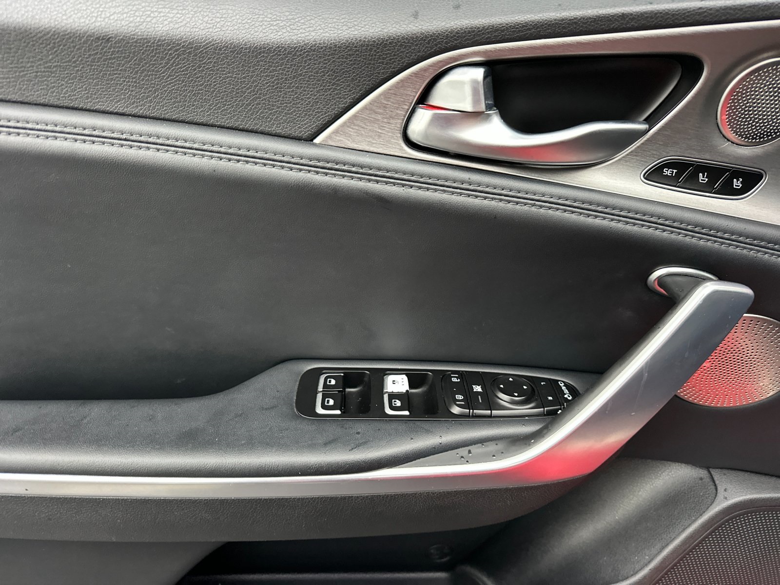 2018 Kia Stinger GT2 photo 10