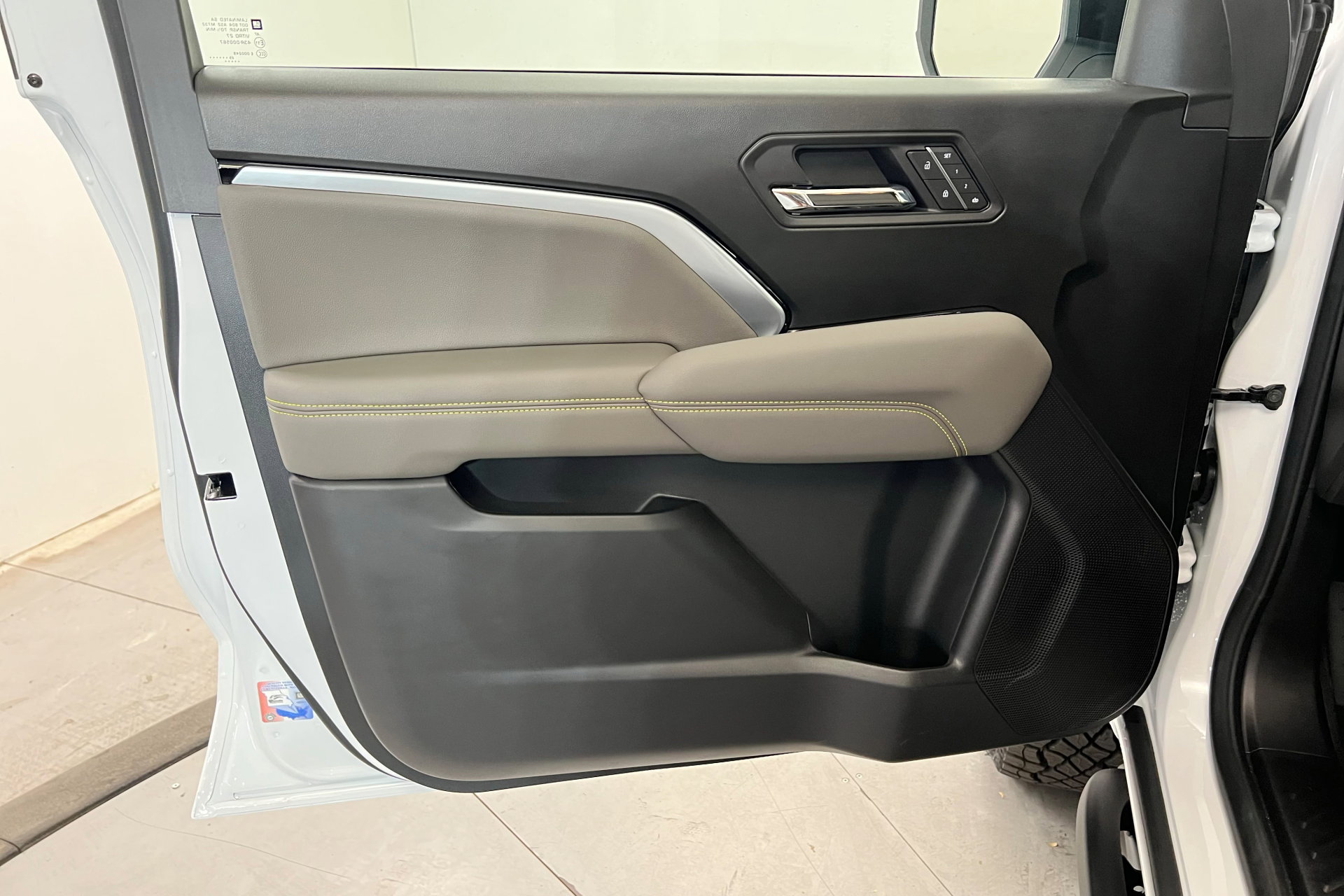 2026 Chevrolet Colorado ZR2 photo 14