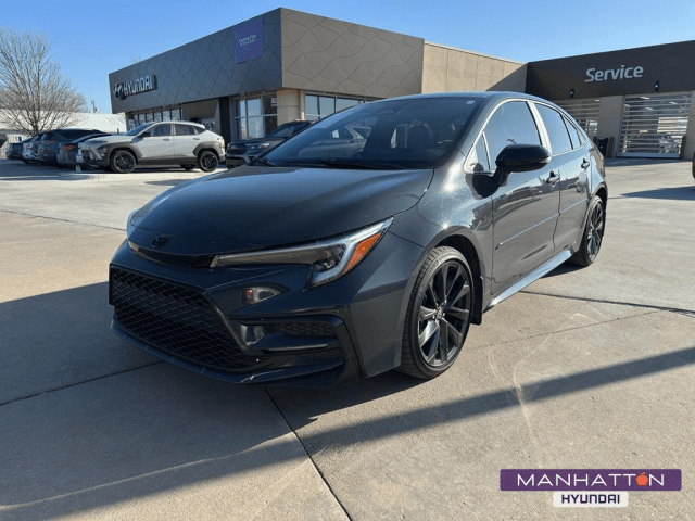 2024 Toyota Corolla SE's photo