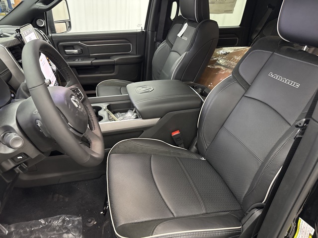 2026 Ram 2500 Laramie photo 4