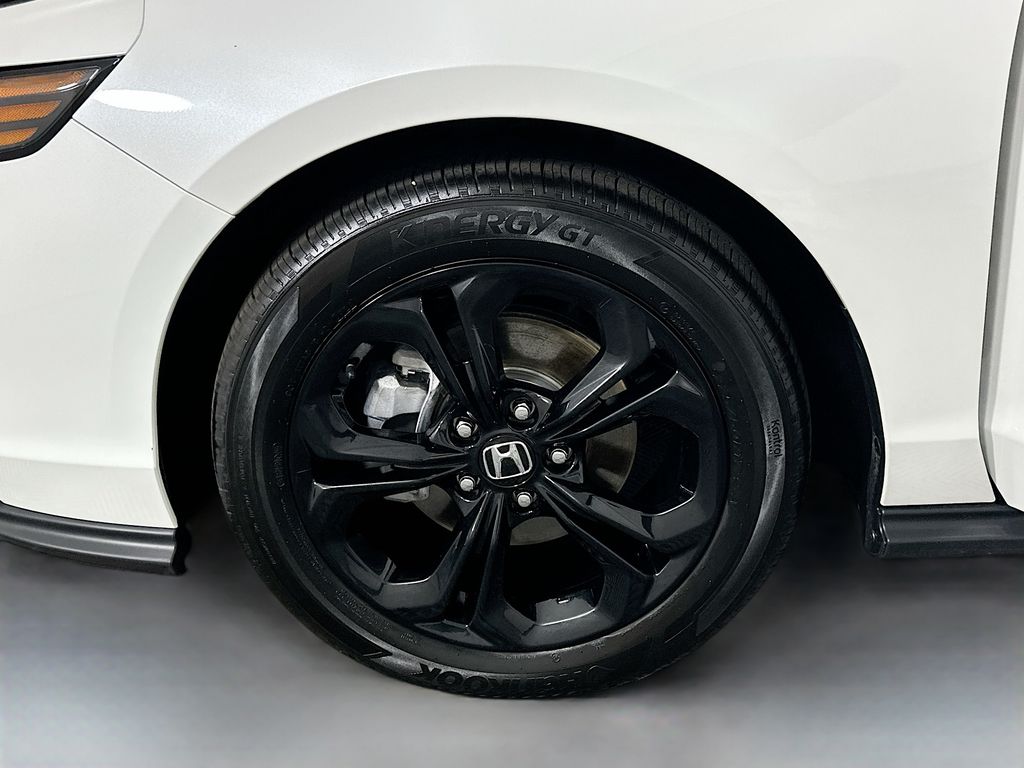 2025 Honda Accord 1.5T SE photo 29