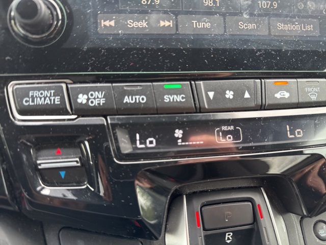 2019 Honda Odyssey Touring photo 28