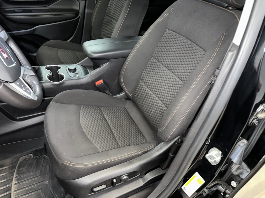 2020 Gmc Terrain SLE photo 2