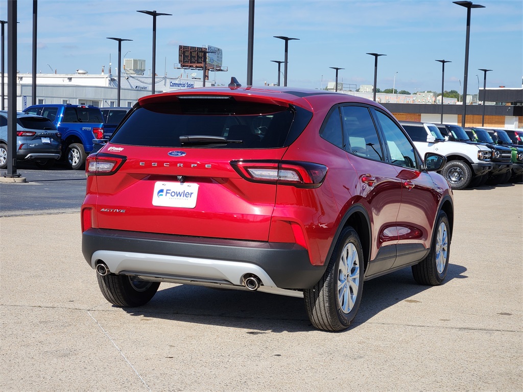 2026 Ford Escape Active photo 4