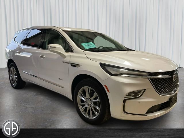 2023 Buick Enclave Avenir photo 3