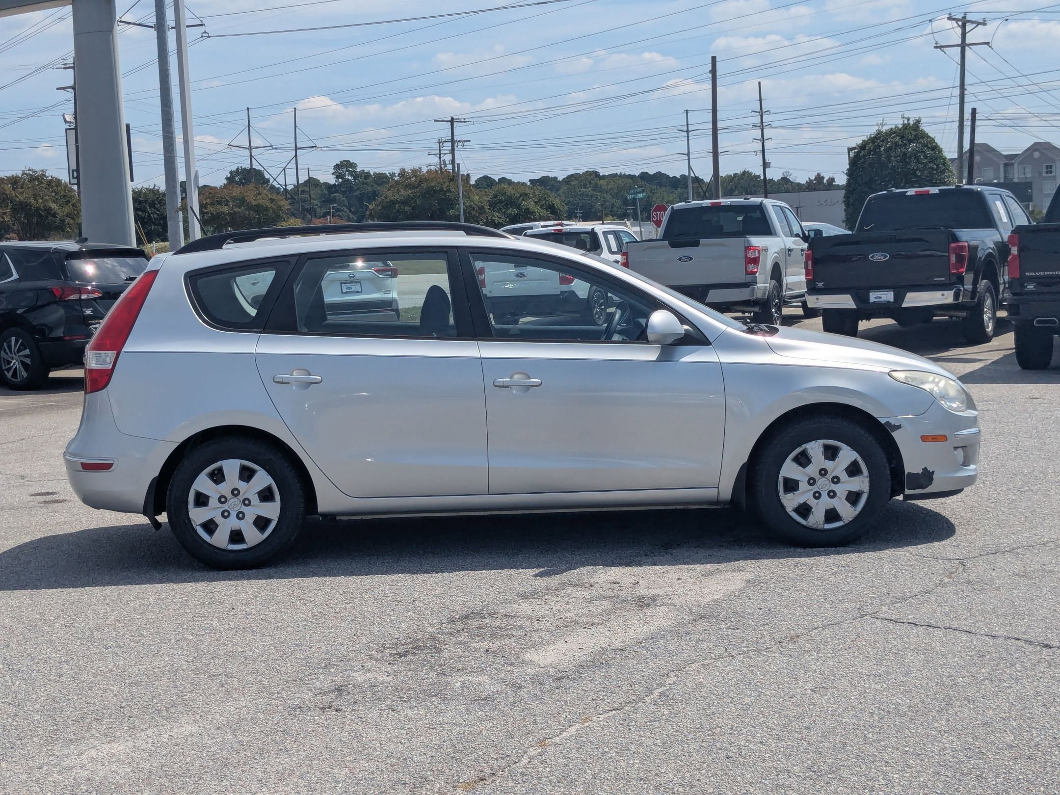 2010 Hyundai Elantra Touring GLS photo 3