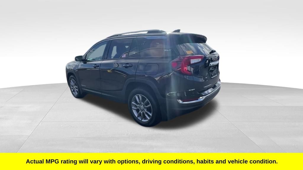 2022 Gmc Terrain SLT photo 2