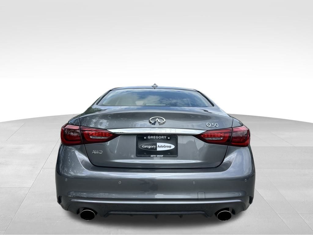 2024 Infiniti Q50 LUXE AWD photo 4
