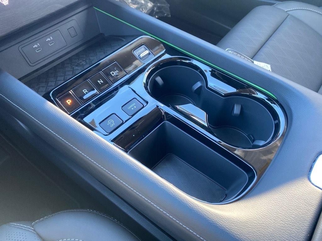 2025 Nissan Murano Platinum photo 12