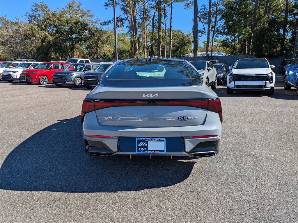 2026 Kia K5 GT-Line photo 4