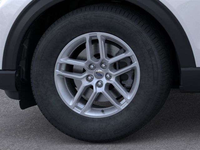 2025 Ford Explorer photo 15