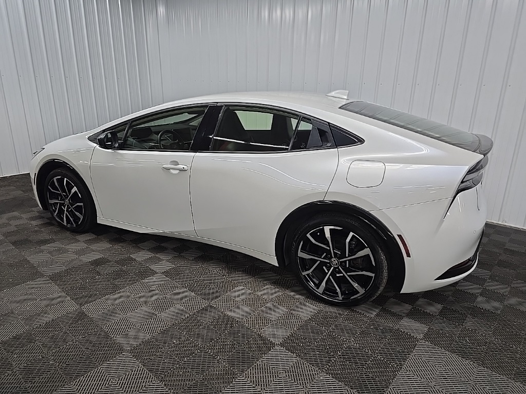 2023 Toyota Prius Prime XSE Premium photo 4