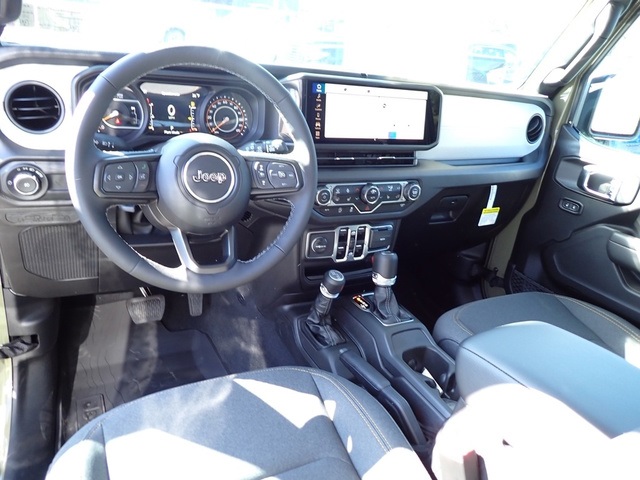 2025 Jeep Wrangler Sport S photo 16