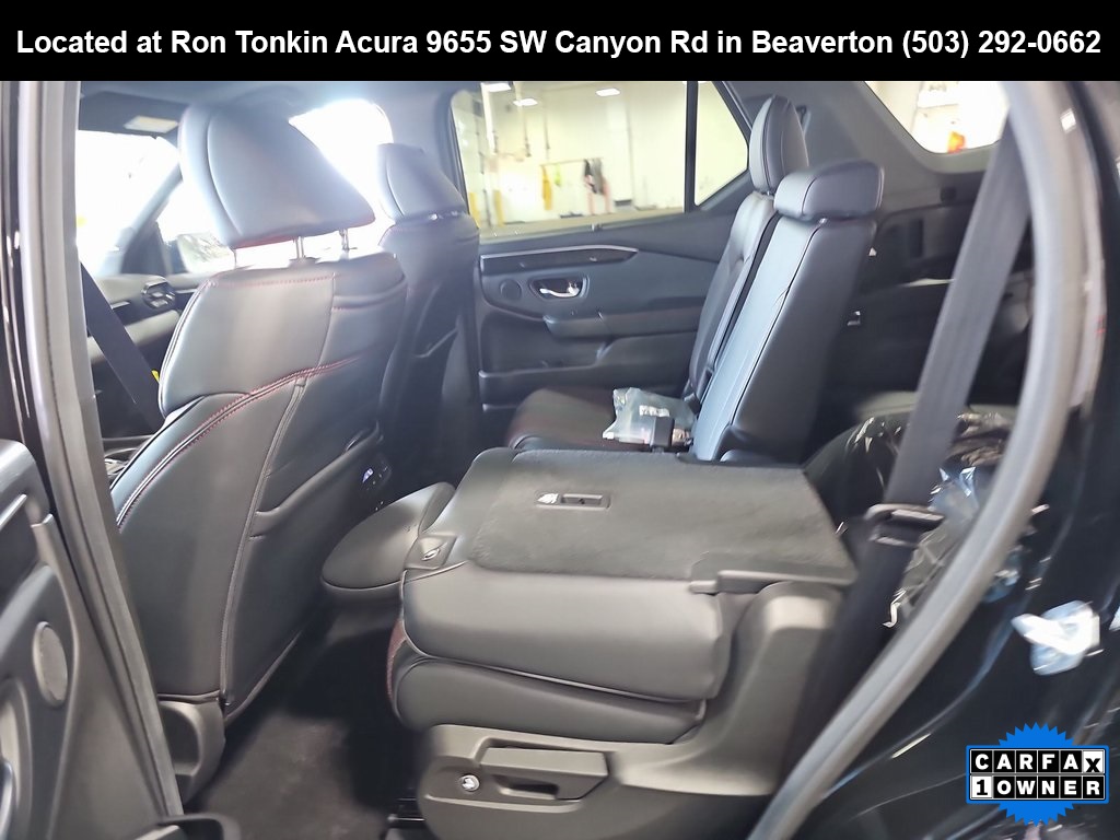 2025 Honda Pilot Black Edition photo 10