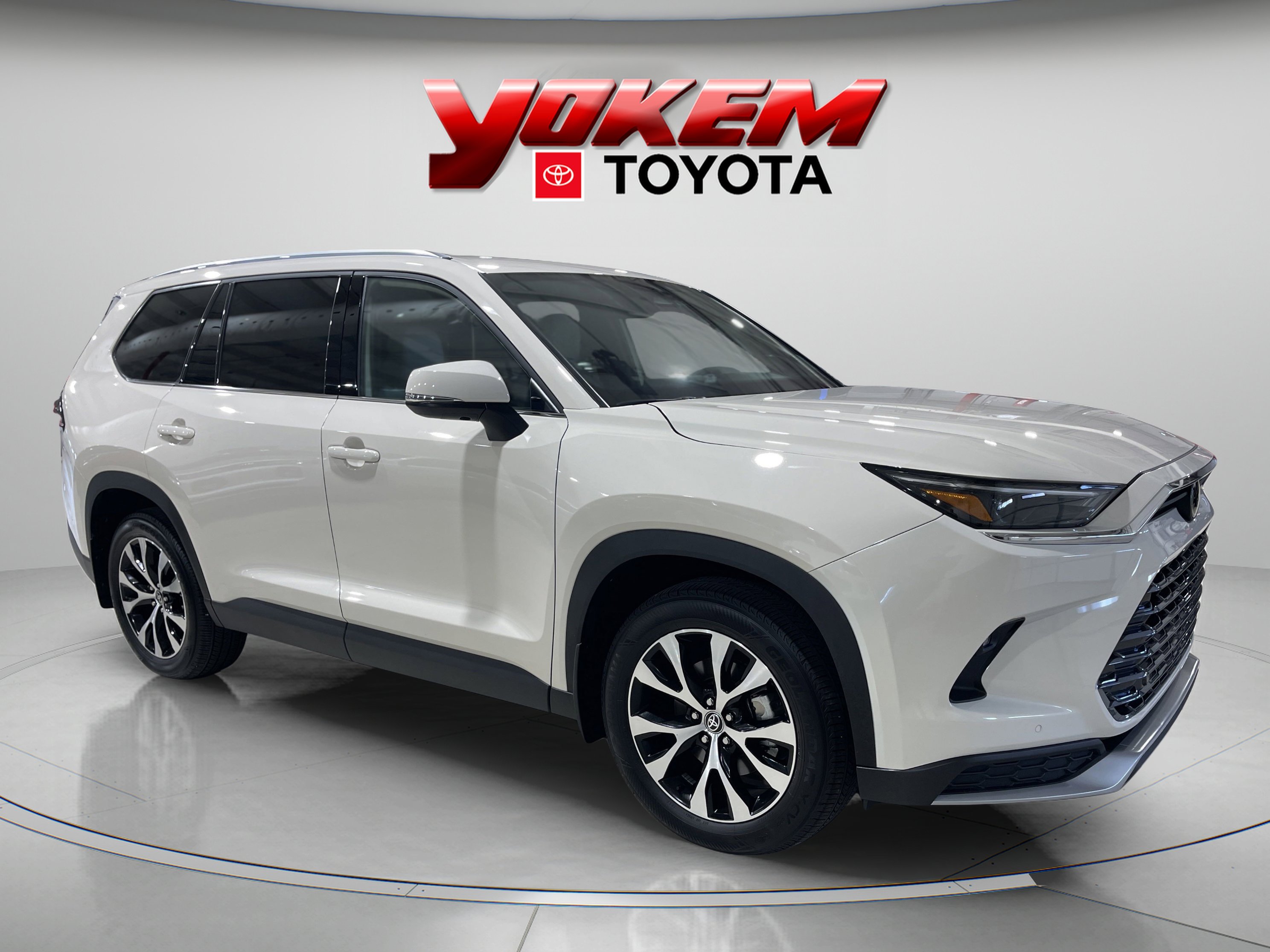 2024 Toyota Grand Highlander Hybrid MAX photo 6