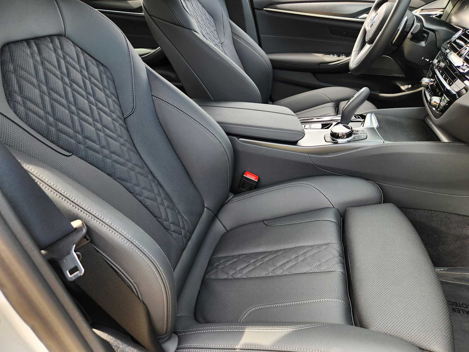 2023 Bmw 530i photo 10
