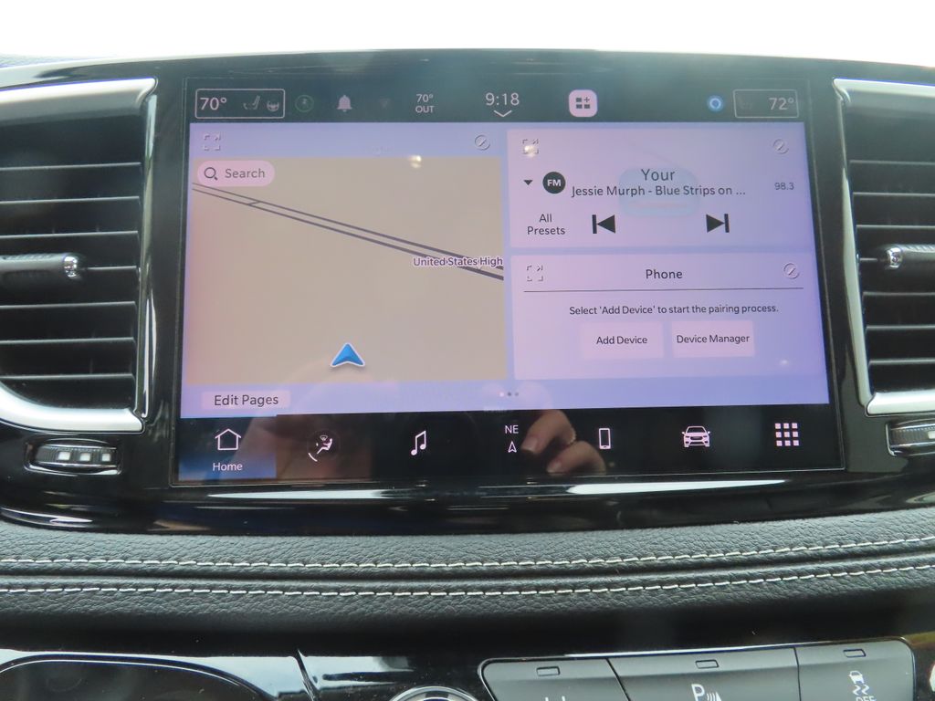 2023 Chrysler Pacifica Hybrid Limited photo 7