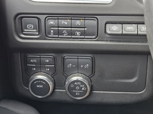 2023 Gmc Yukon XL AT4 photo 23