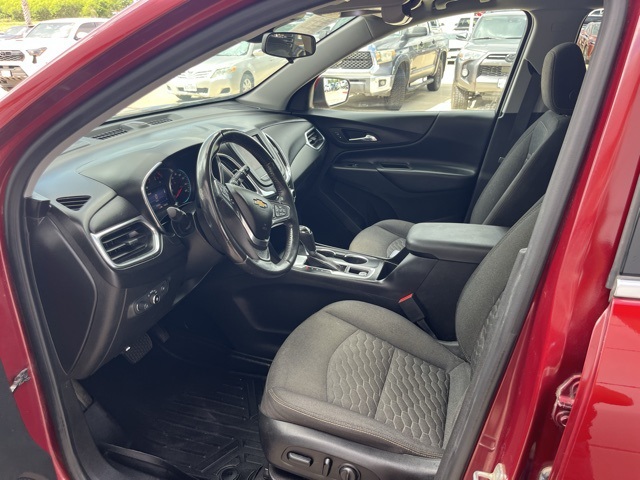 2020 Chevrolet Equinox LT photo 8