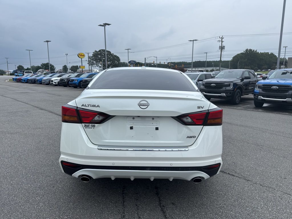 2023 Nissan Altima 2.5 SV photo 4