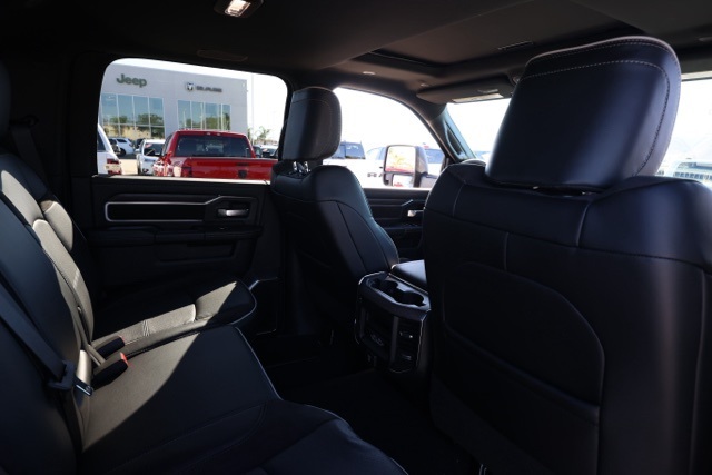 New 2026 Diamond Black Crystal Pearl-Coat Exterior Paint RAM Laramie Night Edition image 15