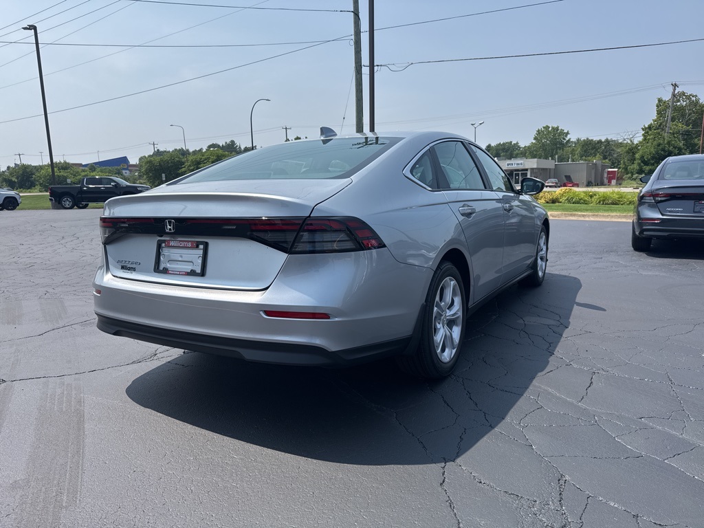 2025 Honda Accord 1.5T LX photo 4