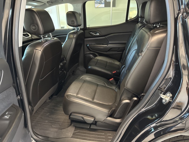 2023 Gmc Acadia SLT photo 19