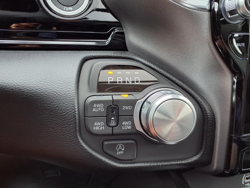 2026 Ram 1500 Laramie photo 14