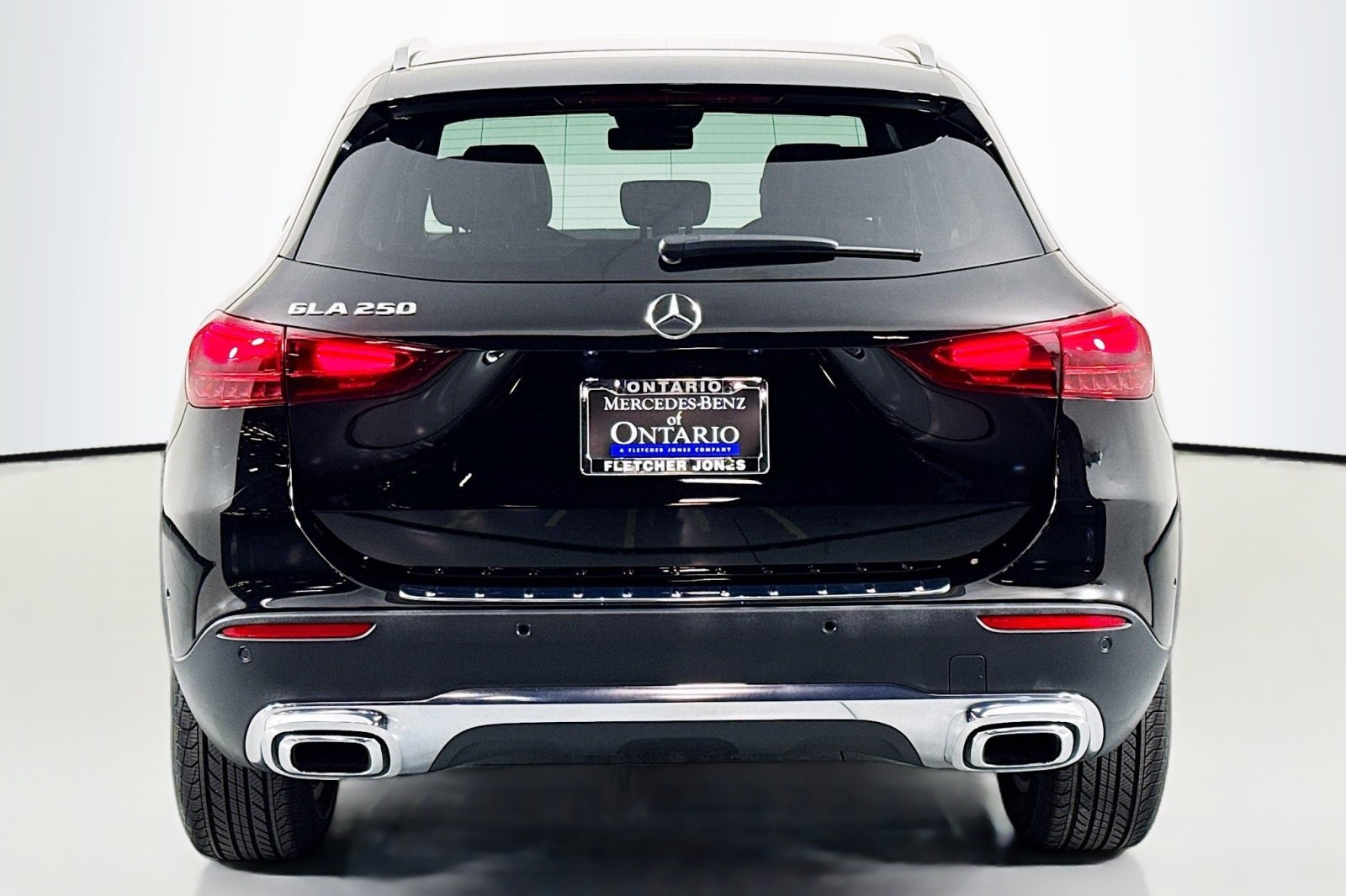 2025 Mercedes Benz GLA 250 photo 3