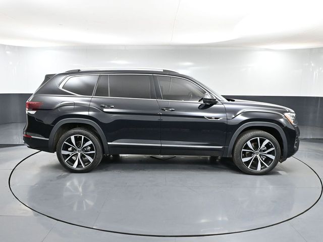 2024 Volkswagen Atlas SEL Premium R-Line photo 3