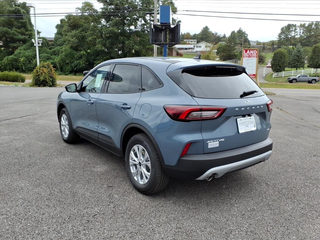 2026 Ford Escape Active photo 3