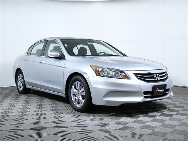 2011 Honda Accord LX-P's photo