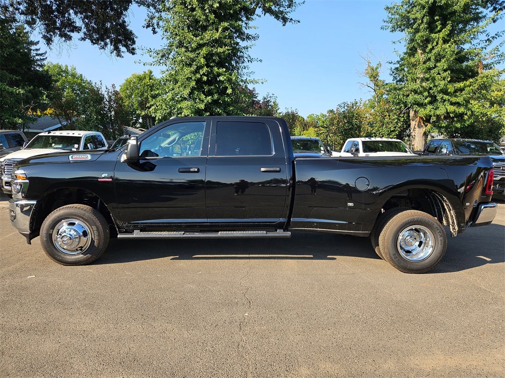 2026 Ram 3500 Tradesman photo 4